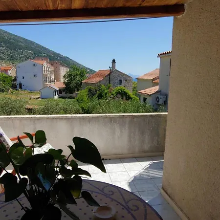 Apartment In With Balcony, Air Conditioning, Wifi, Washing Machine 3634-3